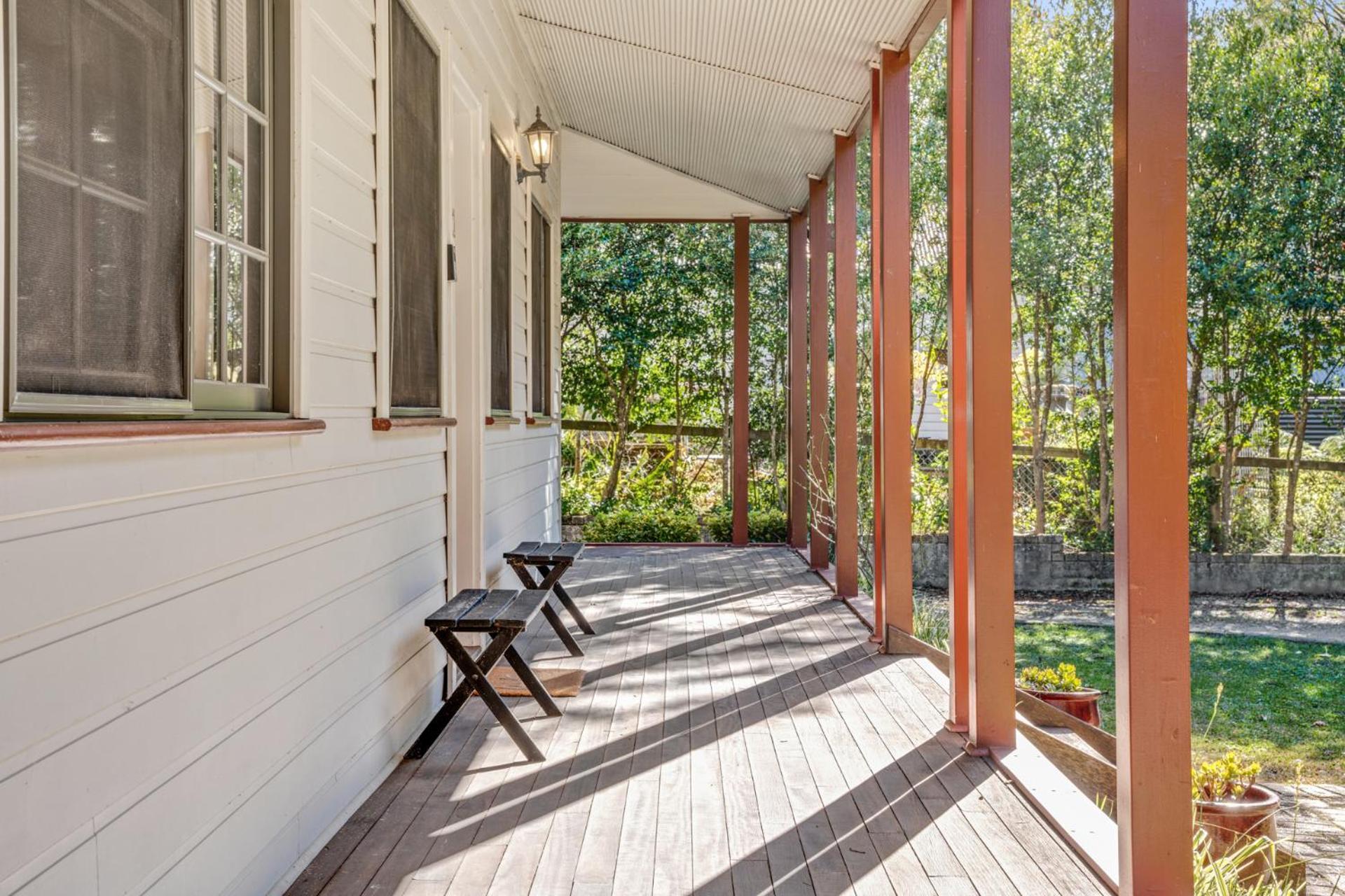 Whispering Pines Cottages Wentworth Falls Room photo