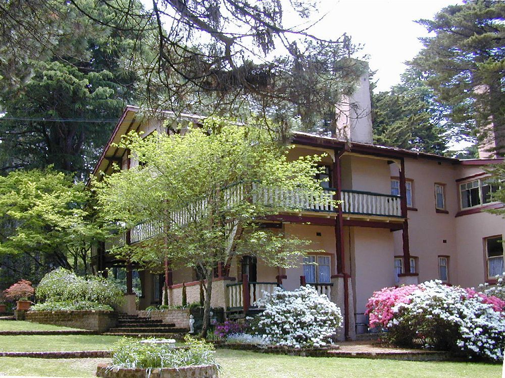 Whispering Pines Cottages Wentworth Falls Exterior photo