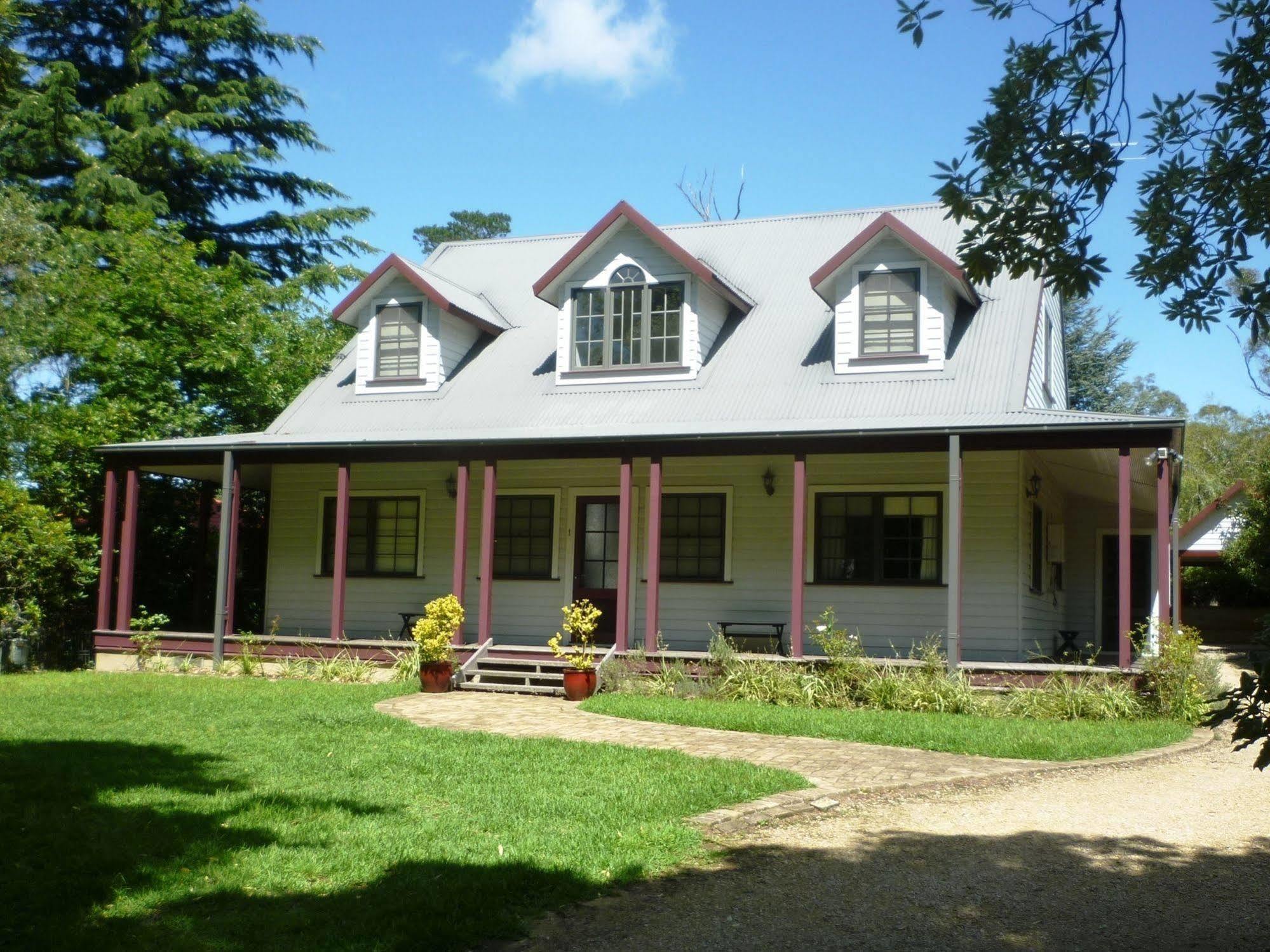 Whispering Pines Cottages Wentworth Falls Exterior photo